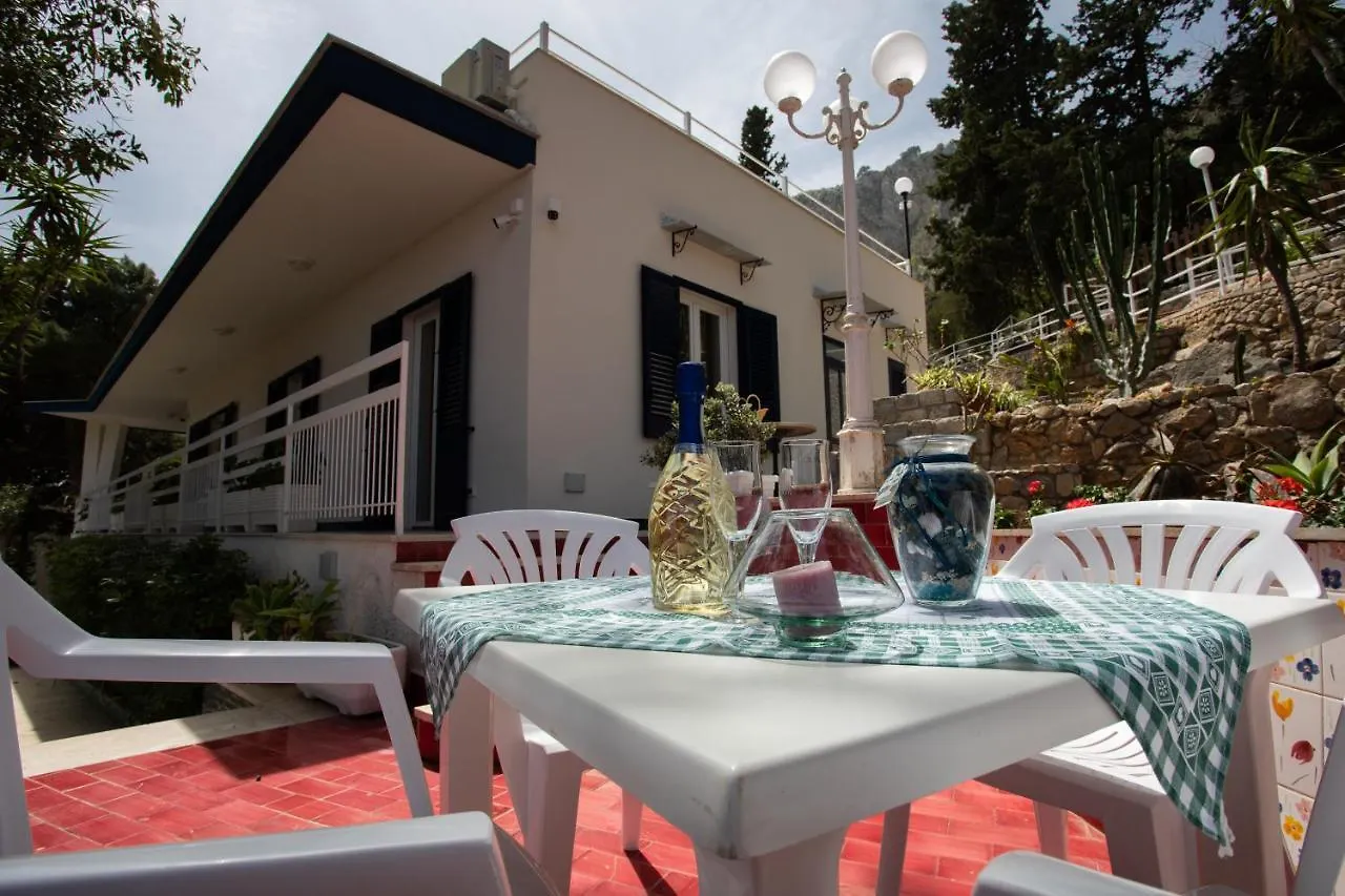 Apartment Villa Aurora Mondello Addaura